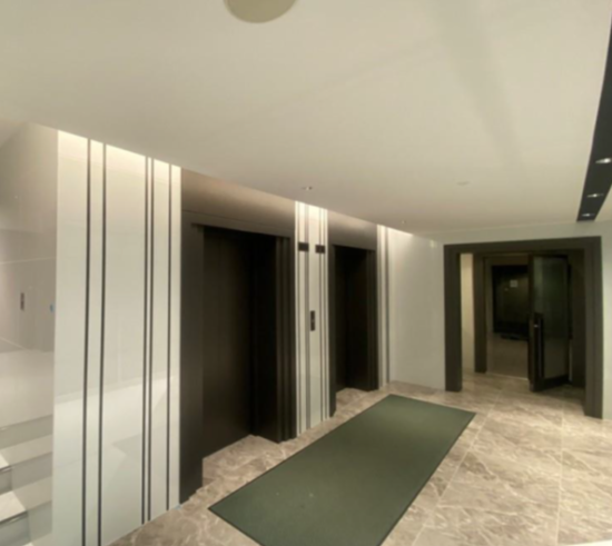 ビルエントランス